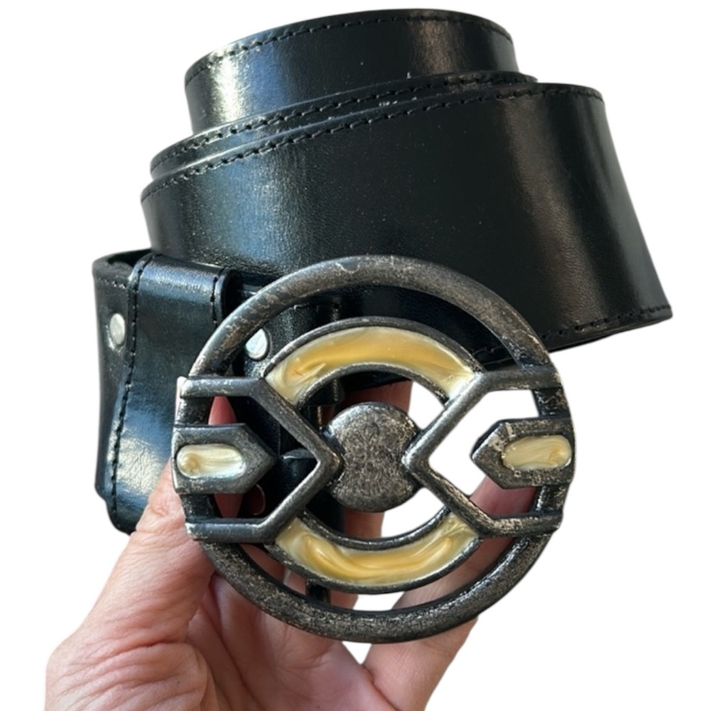 Italmoda Genuine Leather Belt – Size 90 – Luxury Statement Accessory